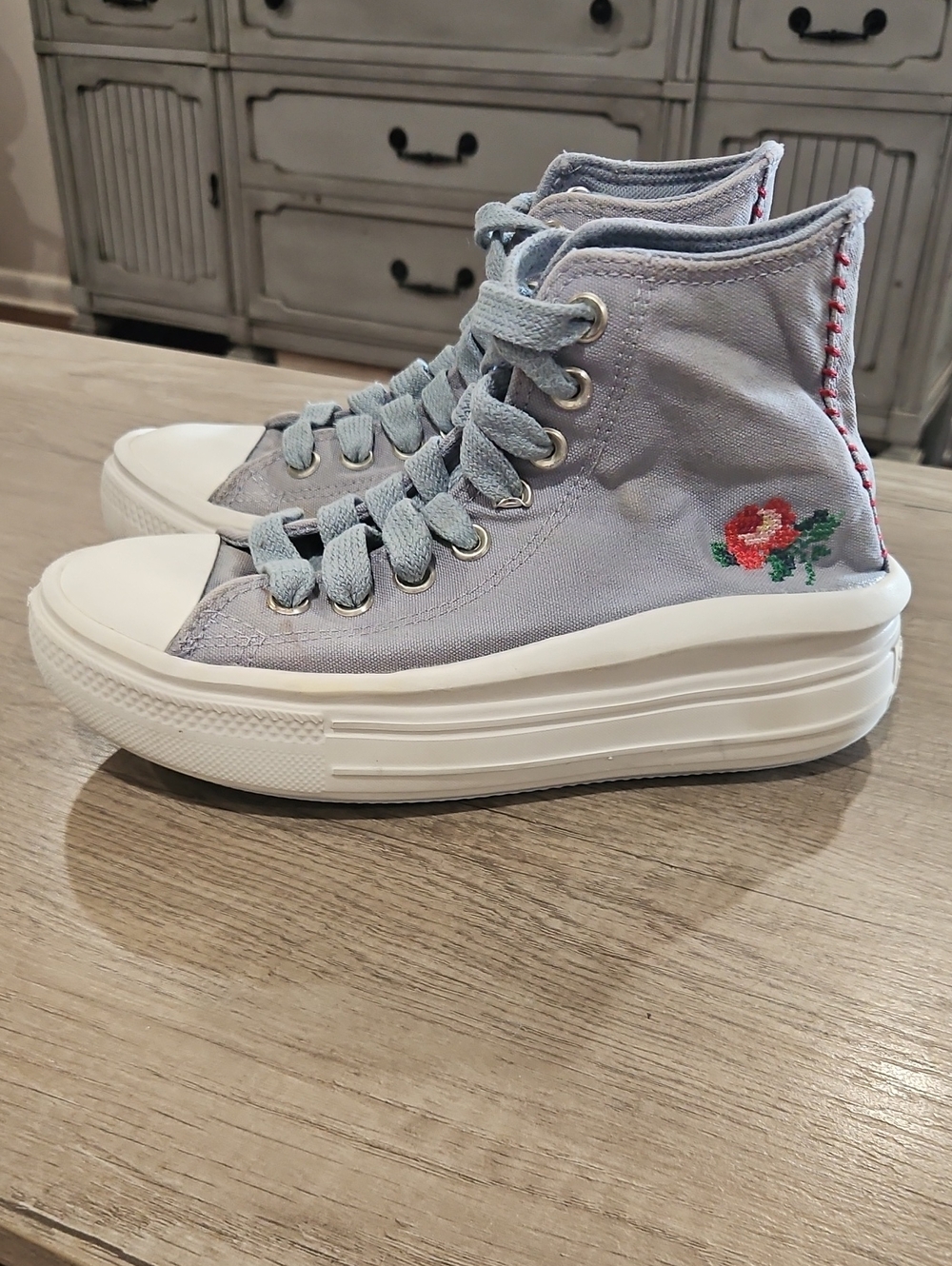 Converse Women's Chuck Taylor All Star Move Platform High Cross Stitch Roses 6
